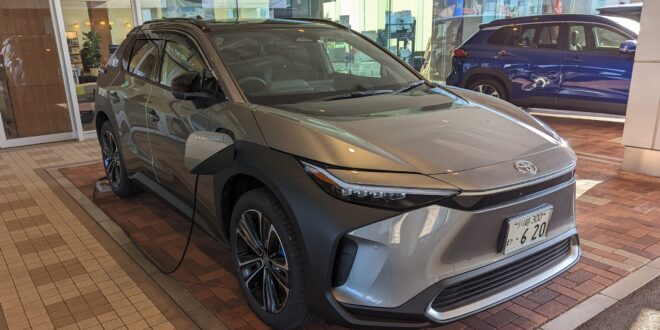 TOYOTA bZ4X エレクトリックライフ　ElECTRICLIFE.JP