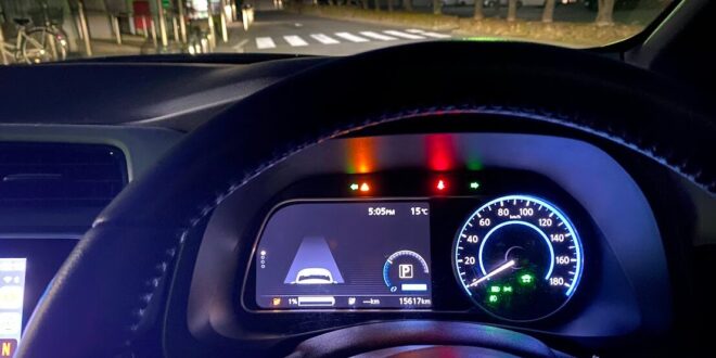 みなかみ町　日産リーフ　エレクトリックライフ ELECTRICLIFE　坂戸市役所