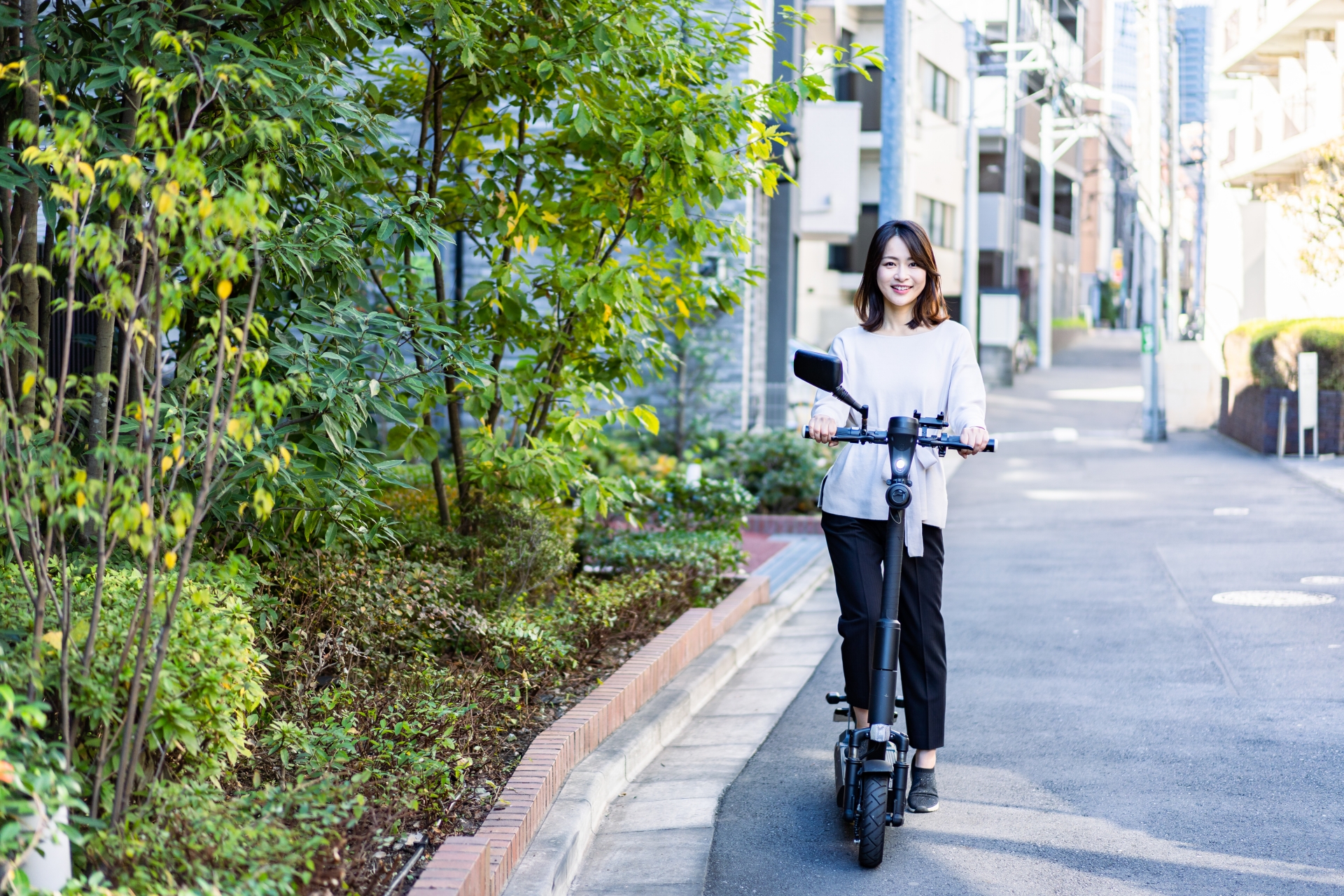 電動モビリティ　ELECTRICLIFE　エレクトリックライフ　電動キックボード　特定小型原動機付自転車　