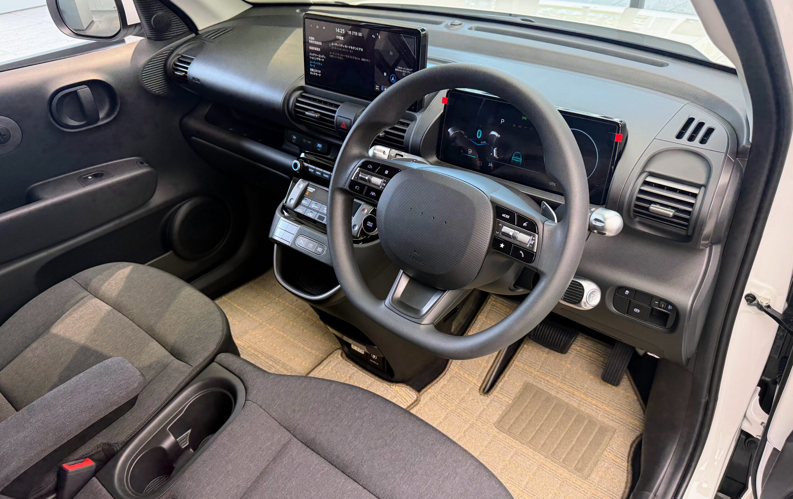 HYUNDAI INSTER ヒョンデ・インスタ― ELECTRICLIFE エレクトリックライフ