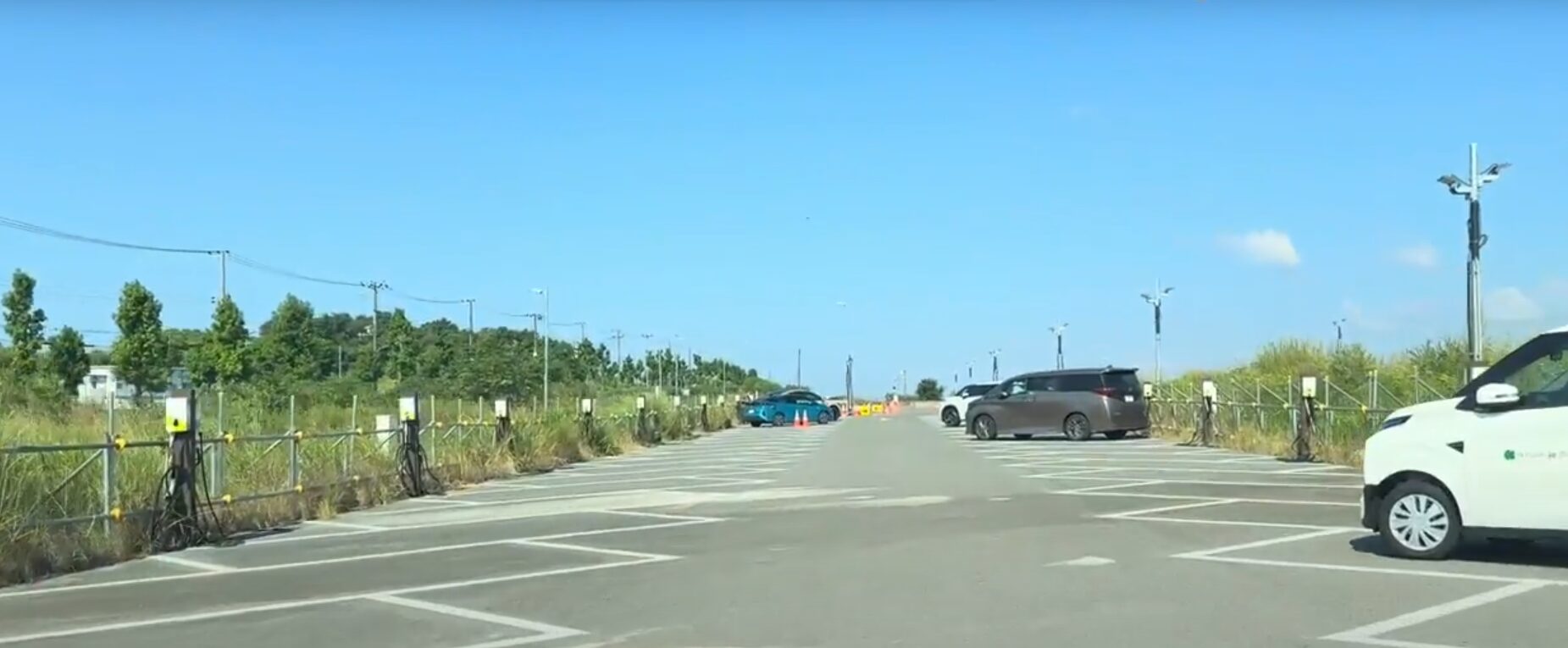 大阪万博2025　駐車場　EV　エレクトリックライフ ELECTRICLIFE