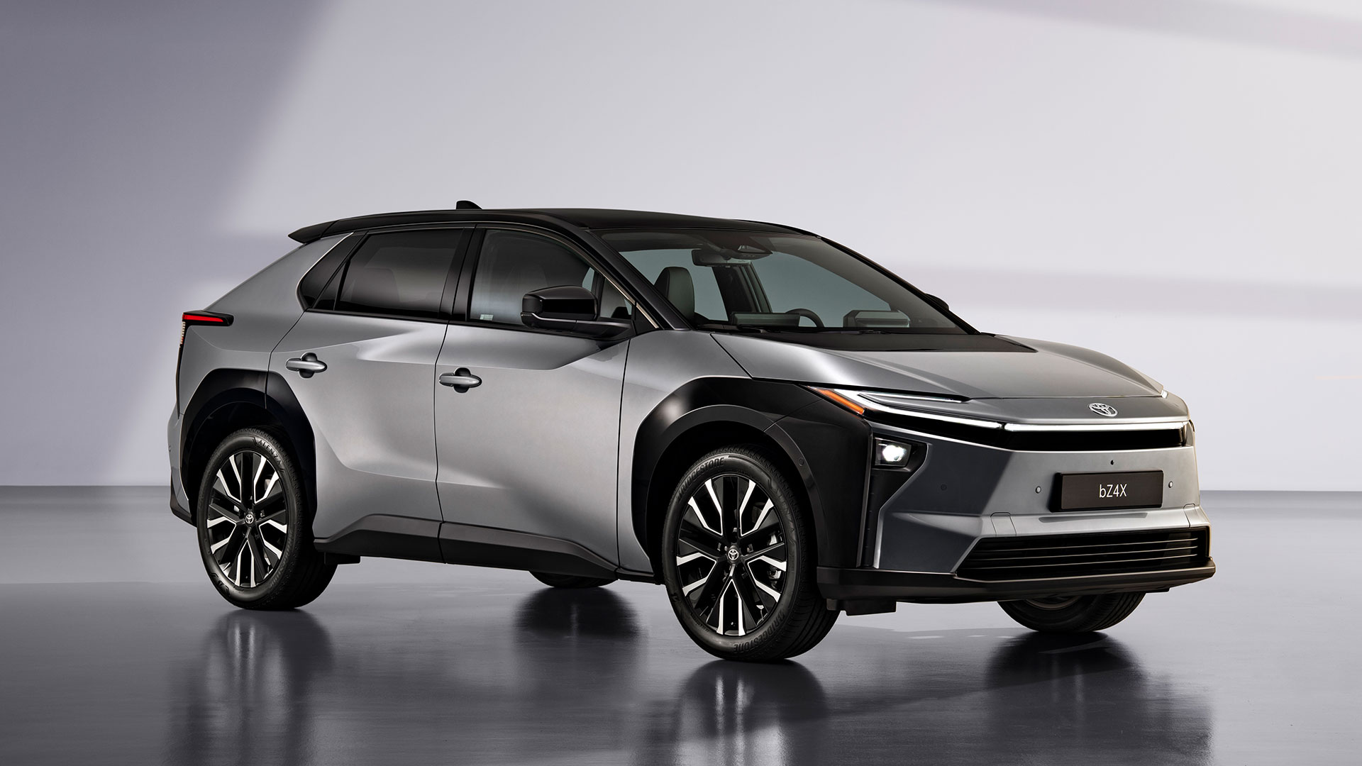 TOYOTA bZ4X ELECTRICLIFE エレクトリックライフ